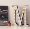 Lampe Buchstabe