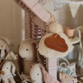 Wandregal-Set aus Weide in Hausform SCHMUTZIGES ROSA