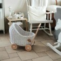 WEIDENPUPPENWAGEN