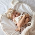 SCHLAFSACK TEDDY CREME