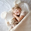 SCHLAFSACK TEDDY CREME