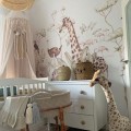 Die Tapete für das Kinderzimmer mit Safari-Motiv